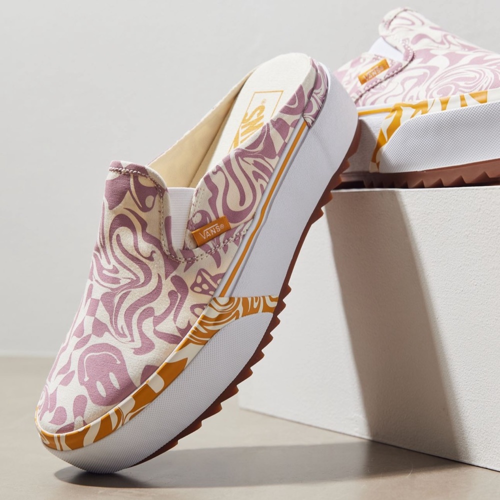 Vans Wavy Daze Stacked Slip-On Mule Sneaker